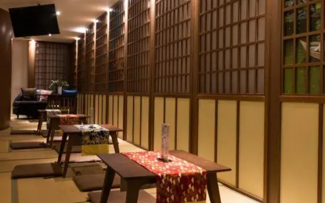 Splendent Holiday Hotel