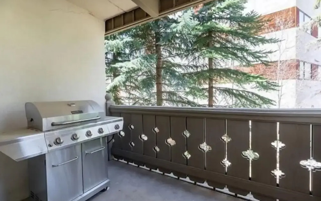 Villa Cortina Condo 5 Minutes Walk to Vail Village by RedAwning