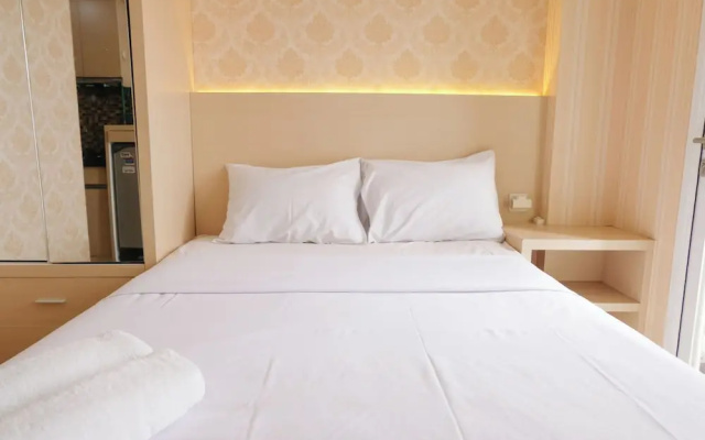 Good Deal Studio Apartment At Parahyangan Residence