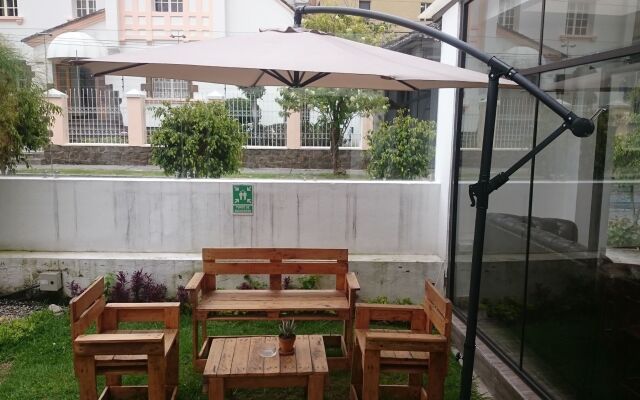 Hotel + Arte