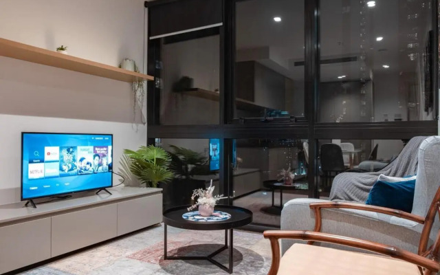 Relaxed 1BR1BA city view apt+WIFI in CBD