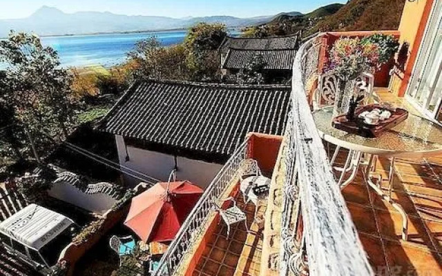 Yiren Waterfront Holiday Courtyard