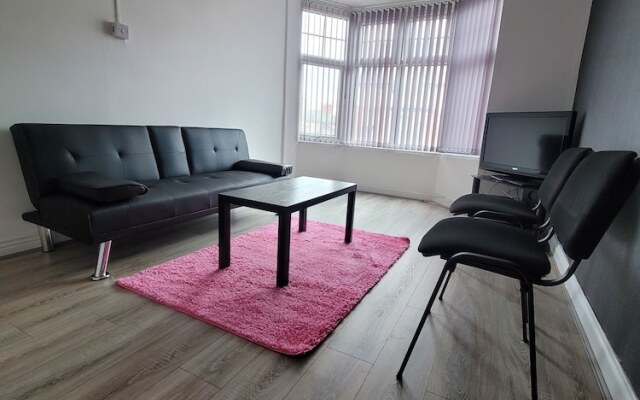 Spacious 2-bed Apartment in Leicester