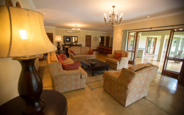 Nkonyeni Lodge & Golf Estate