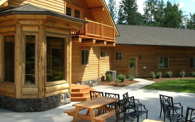 Pineview Lodge