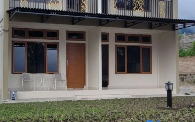 Ramot Cottages – Exterior – Tuk Tuk
