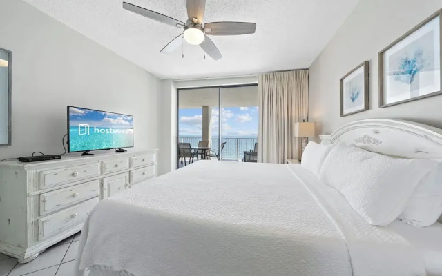 Pelican Pointe by Hosteeva