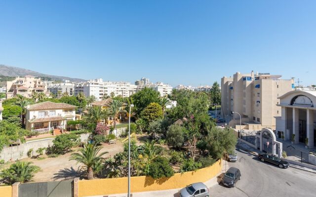 MalagaSuite Playamar Beach & Pool Apartment