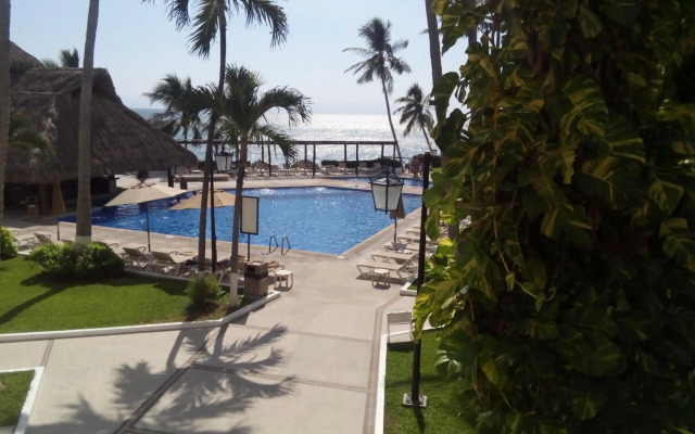 Vista Vallarta All Suites on the Beach