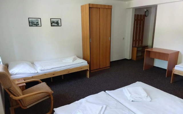 Hotel Zemská brána