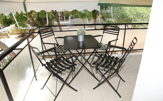 Ariadni s Athenian Apartment