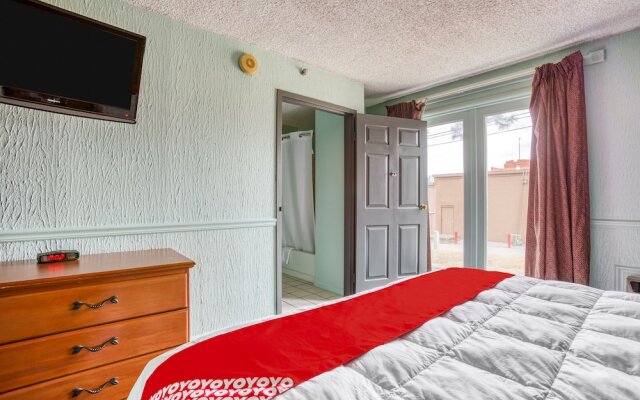 OYO Townhouse Tulsa Woodland Hills