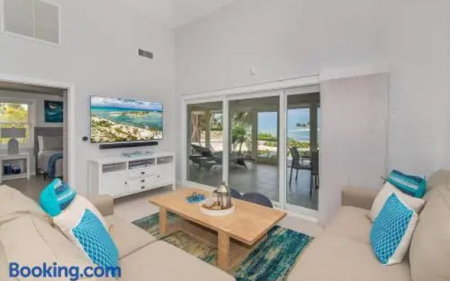 Peace & Kai It by Grand Cayman Villas & Condos
