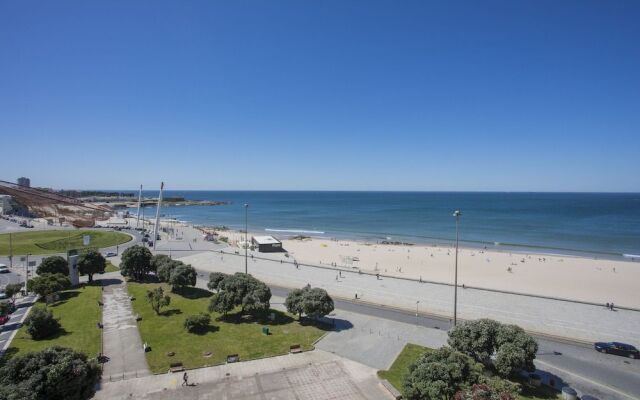 Liiiving in Matosinhos - Sea Beach Apartment