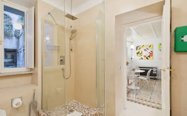 Monserrato Design Apartment in Navona