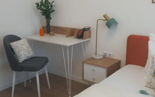 Apartments on 38k1 Akademika Pavlova Street