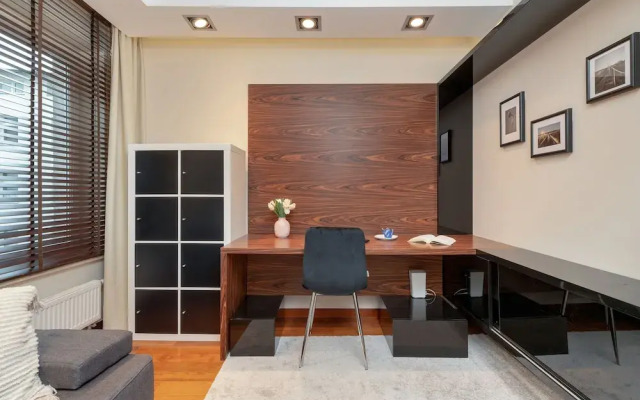 Apartment With 3 Bedrooms by Renters