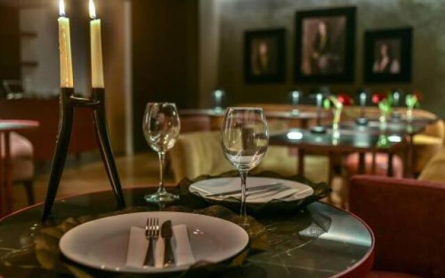 Nikiou Suites Luxury Residence