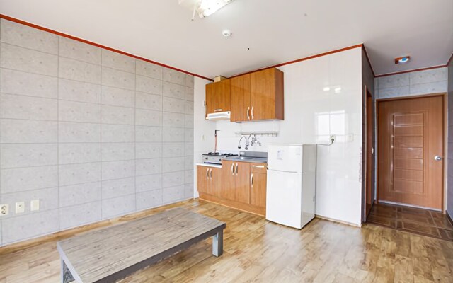 Seogwipo Getbawi Pension