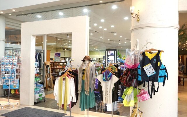 Hotel Breezebay Marina