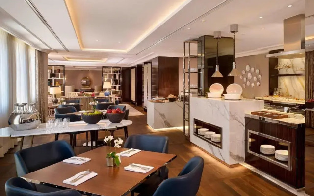 Al Habtoor Palace Hotel