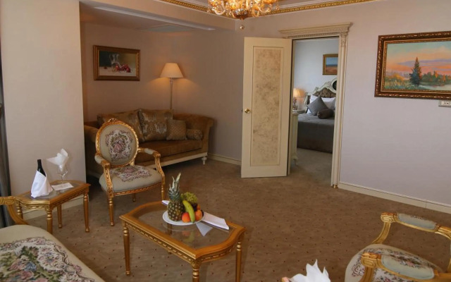 Demir Hotel