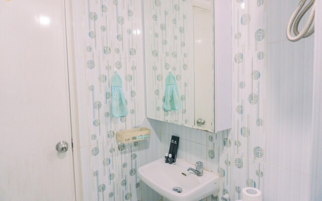 Cozy Stay And Tidy 1Br Green Bay Pluit Apartment