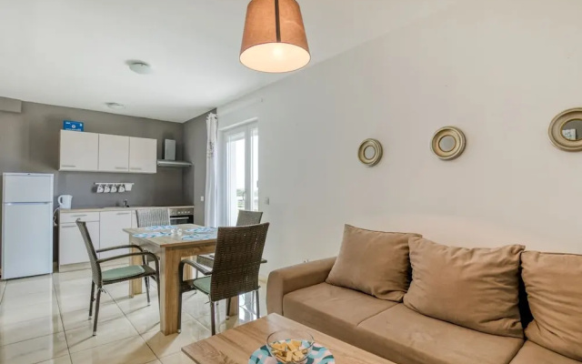 Scenic Apartment in Novalja near Trg Loža & Zrče Beach