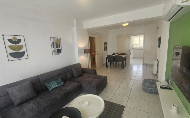 53 NIC - Stay Elion Apartment