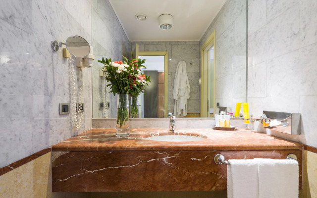 Hotel Carrobbio