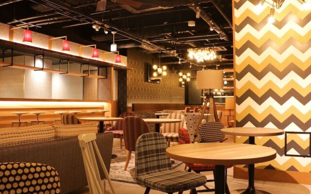 Umedaholic Hotel