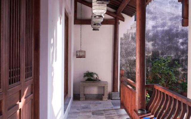 Seven Scenes Hotel