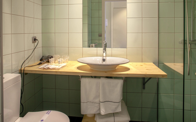 Tierra De Biescas Hotel