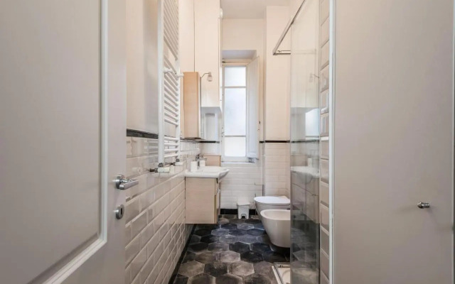 Iflat Mid-Century Modern Vatican Apartment