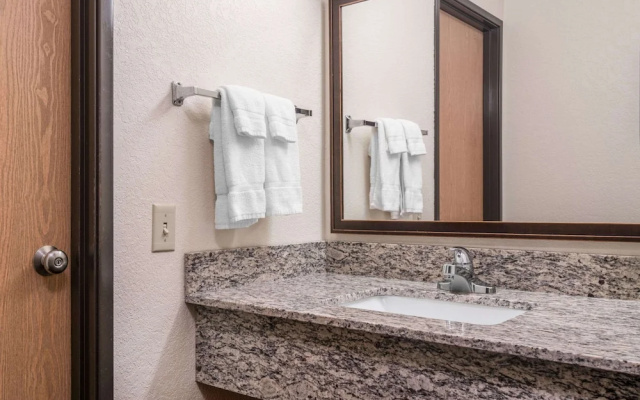AmericInn Lodge & Suites Worthington