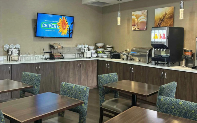 Comfort Inn and Suites Near Lake Guntersville