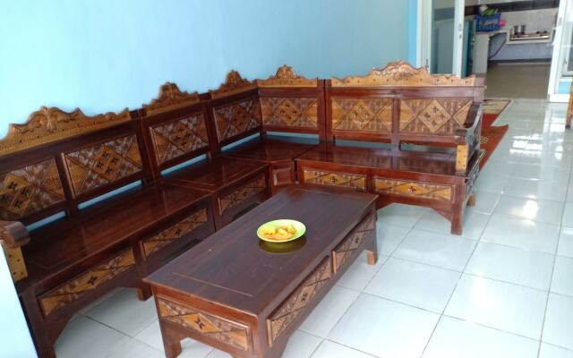 Homestay Omah Seledri Batu