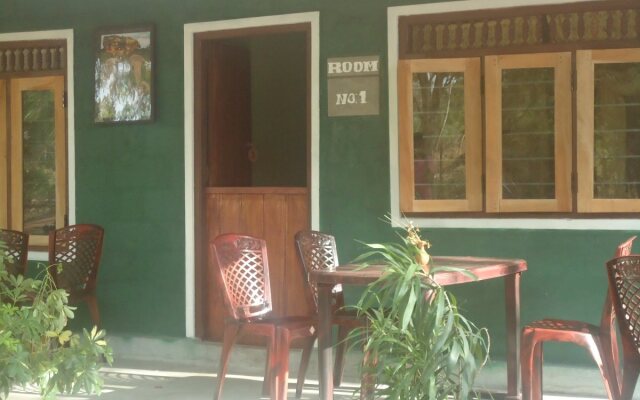 Tree house sigiri queens rest