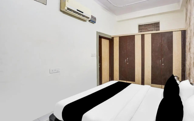 OYO 26462 Hotel Yatrik