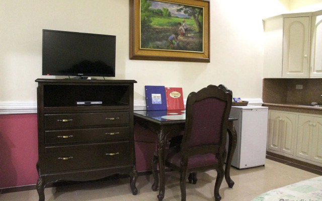 Kokomo's Suites Hotel