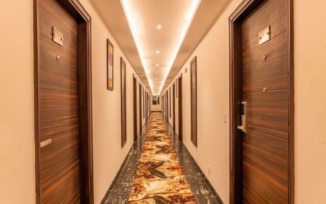 Divine Clarks Inn Suites