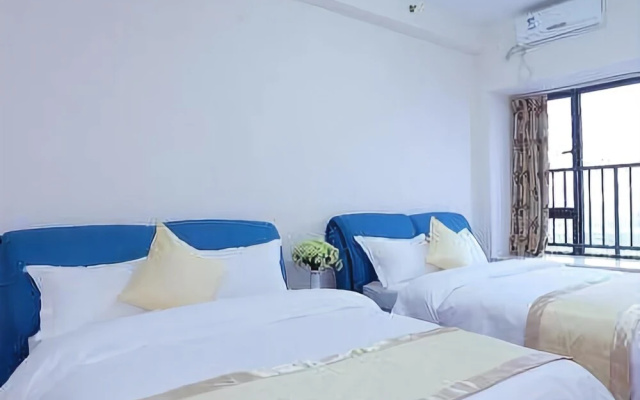 Yannian Square Hotel