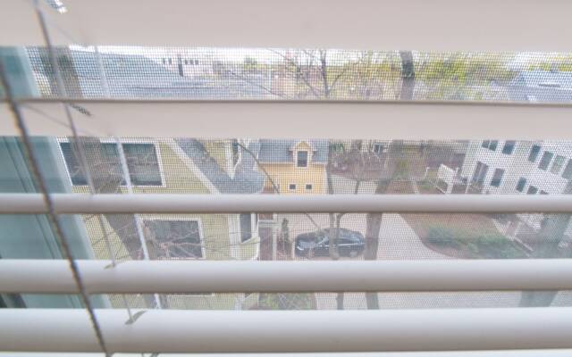Harvard Square Apartments by Next Star
