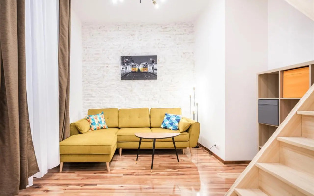 Architecture Fan's Apartment near Opera House