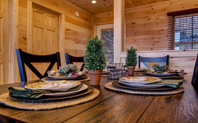 Critter Cove 2 Bedrooms 2 Bathrooms Home
