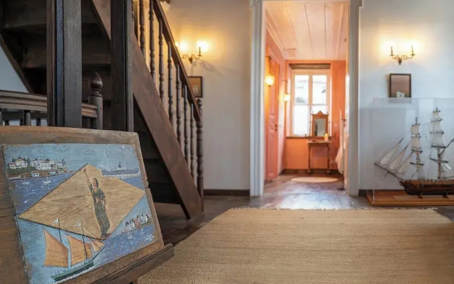 The 1813 Painter s House by Neuvel