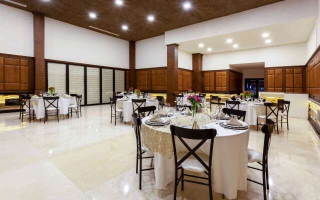 Wyndham Torreon