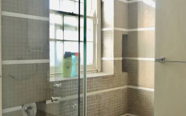 Modern 2 Bedroom Townhouse in Green Point