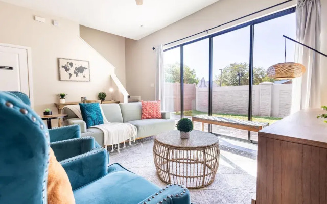 172 VD - Blissful Haven: Serene Retreat