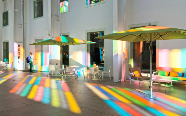 Trafo Hotel